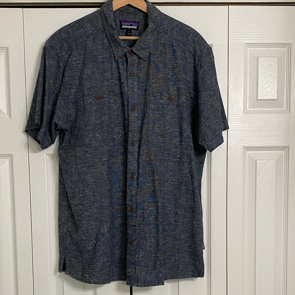 Patagonia Men's Casual Navy Button Down Shirt